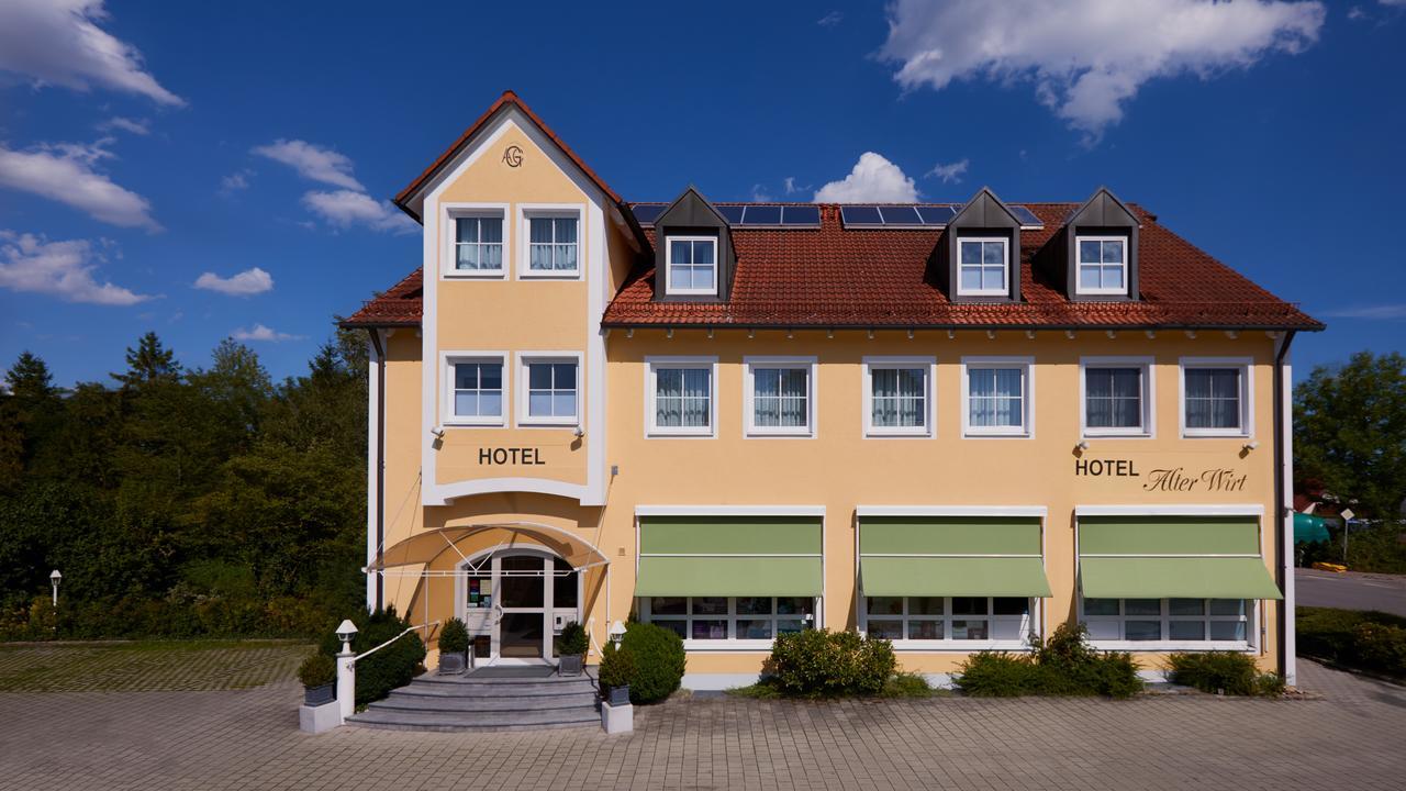 Hotel Alter Wirt Hallbergmoos Exterior photo